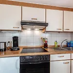 Zwei-zimmer-wohnung In Apartamento *