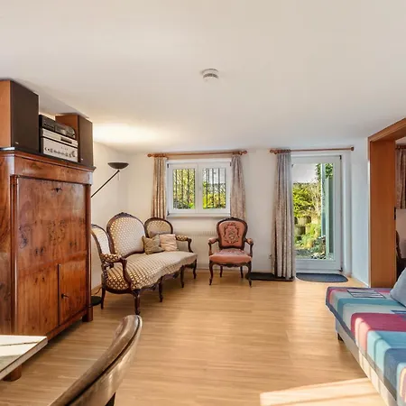Zwei-zimmer-wohnung In Apartament