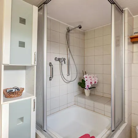 Apartament Zwei-zimmer-wohnung In *
