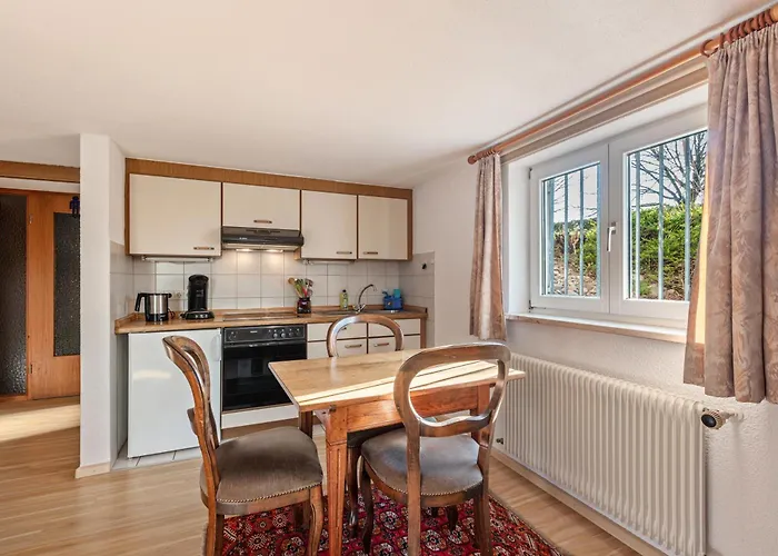 Zwei-zimmer-wohnung In *